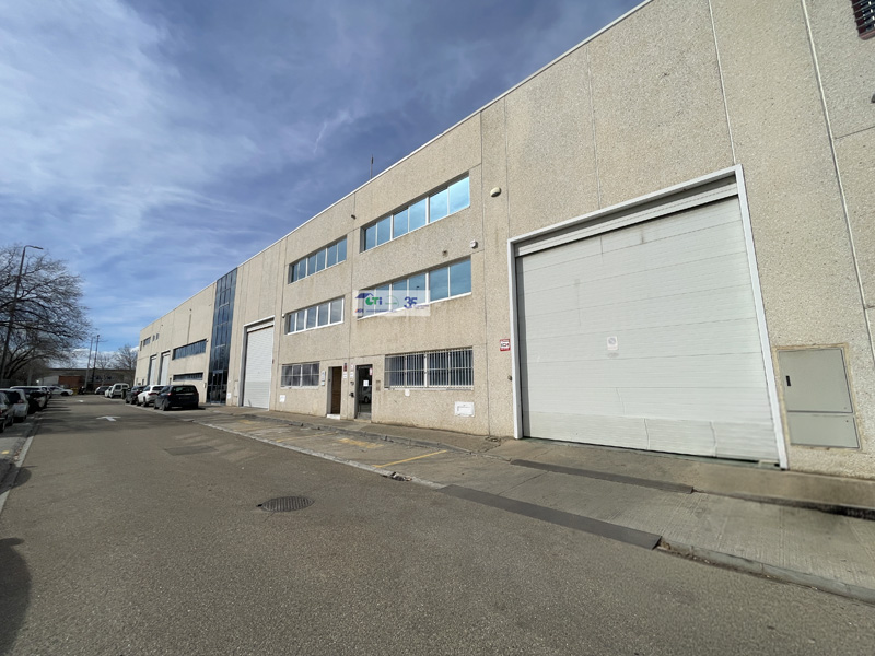 TI Zaragoza: Naves Industriales en Polígono Alcalde Caballero